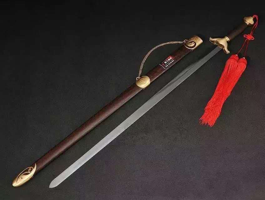Chinese Tai Chi Sword Kung Fu  - Sports Equipment In Chinese recensione e prezzo